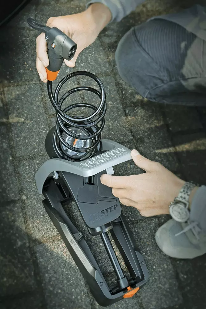 SKS Airstep Fußpumpe – Bild 4